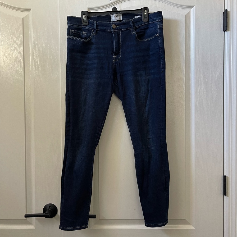 FRAME DENIM jeans in dark wash
